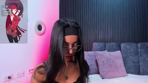 Luna   online show from February 2026 03:18:02 AM