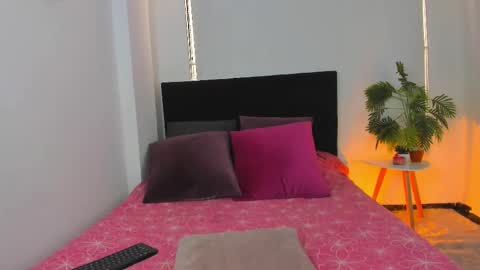 lunavelvet7 online show from September 2025 03:25:01 PM