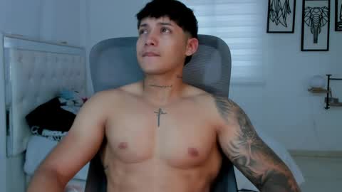 Snapshot of lunay_xtreemboy chatting on April 2026 07:00:02 PM Lunay online show from April 2026 07:00:02 PM