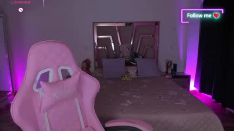 Snapshot of lunna_roosee chatting on May 2026 03:56:01 AM LUNA ROSE online show from May 2026 03:56:01 AM