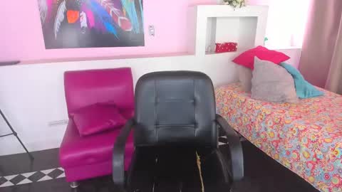 LunoxLili online show from January 2025 02:46:01 PM