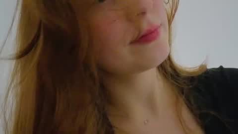 Snapshot of lunoria chatting on June 2026 11:16:02 PM lunoria online show from June 2026 11:16:02 PM