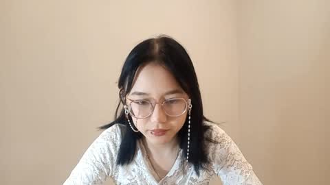 Roxie online show from April 2026 01:04:01 PM