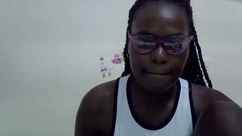 sweet girl online show from March 2025 08:43:02 PM