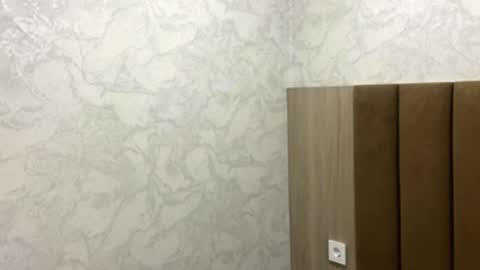 Lora online show from April 2026 01:04:01 PM