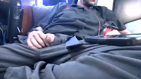 lurkus online show from October 2025 09:27:01 AM