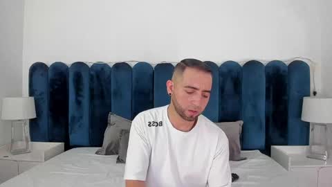 Snapshot of lushian_luna chatting on May 2026 05:08:01 PM Lushian And Luna online show from May 2026 05:08:01 PM