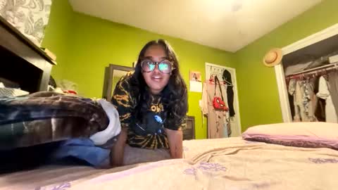 lushiemia online show from April 2026 04:43:02 AM