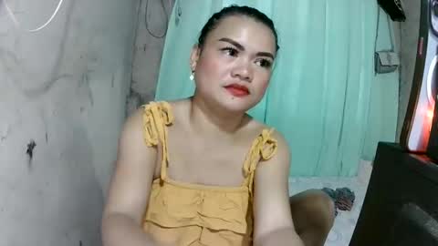 Snapshot of lusty_babe25 chatting on June 2026 02:22:02 AM Flora Mae online show from June 2026 02:22:02 AM