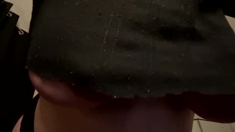 lustytits85 online show from January 2025 12:44:02 PM