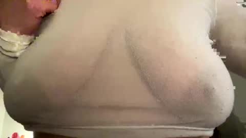 Snapshot of lustytits85 chatting on February 2026 11:58:02 AM lustytits85 online show from February 2026 11:58:02 AM