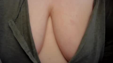 Snapshot of lustytits85 chatting on July 2026 11:06:01 AM lustytits85 online show from July 2026 11:06:01 AM