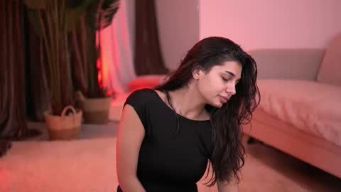 Snapshot of luvcaprice chatting on November 2025 03:45:01 PM Caprice online show from November 2025 03:45:01 PM