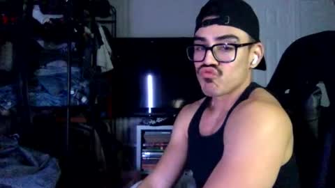 Snapshot of luvrboy77 chatting on June 2026 07:13:02 AM luvrboy77 online show from June 2026 07:13:02 AM