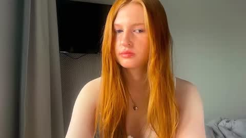 Snapshot of lux_angel chatting on June 2026 12:19:01 AM lux_angel online show from June 2026 12:19:01 AM
