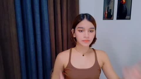 queen lux online show from June 2026 06:01:02 PM