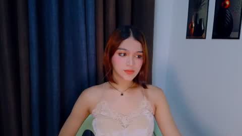 queen lux online show from June 2026 12:41:02 PM
