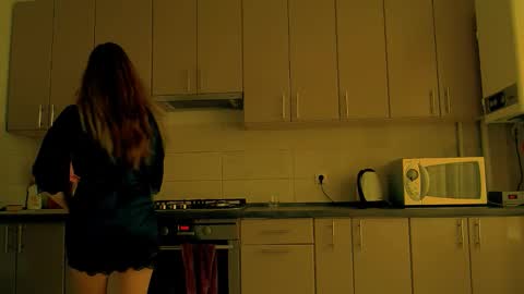 Katie online show from September 2025 07:52:02 AM