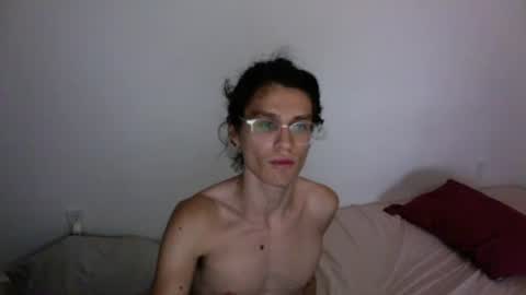 Snapshot of luxoxo222 chatting on July 2026 01:29:01 AM Lu online show from July 2026 01:29:01 AM