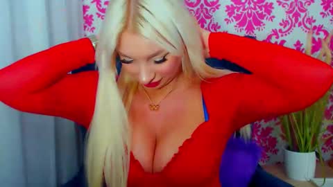 Snapshot of luxuriaaa chatting on January 2025 08:48:01 PM Luxuriaa online show from January 2025 08:48:01 PM