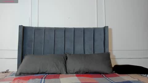 Tommy and Polly online show from September 2025 07:03:01 PM