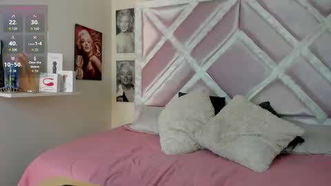 Lux online show from February 2026 01:12:02 PM