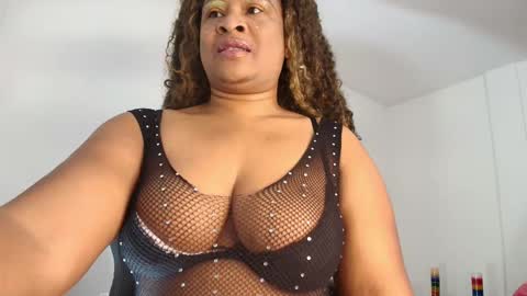 Snapshot of luxy_benet chatting on March 2026 10:31:02 AM Big Benet online show from March 2026 10:31:02 AM