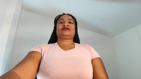 Snapshot of luxy_benet chatting on April 2026 08:37:01 AM Big Benet online show from April 2026 08:37:01 AM