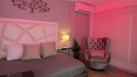 Luxy Lux online show from May 2026 07:08:02 PM