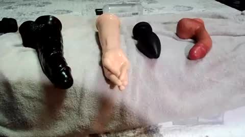 Lv2jerko1 online show from November 2025 05:46:01 PM