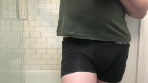 lvguynextdoor440656 online show from April 2026 02:01:01 AM