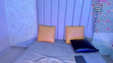 LYA DUBOIS  online show from March 2026 09:30:01 PM