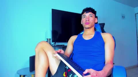 Lyam online show from April 2026 03:26:01 AM