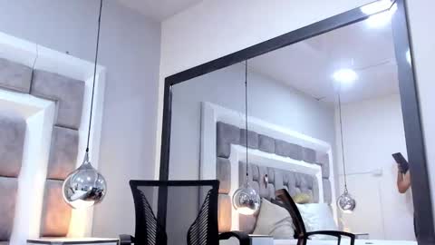 lyam_saenz online show from November 2025 08:41:02 PM