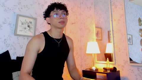 Lyan online show from March 2026 07:07:01 PM