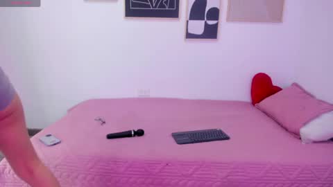  Lycoris  online show from April 2026 09:39:33 PM