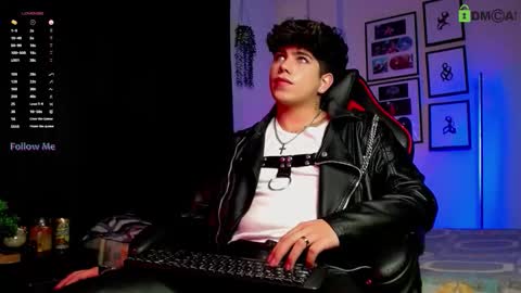 Lyle Bennett Freelance Model online show from November 2025 11:42:02 AM