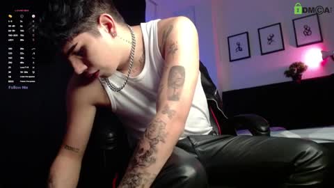Snapshot of lylebennett_ chatting on March 2026 12:38:02 PM Lyle Bennett Freelance Model online show from March 2026 12:38:02 PM