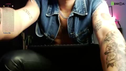Snapshot of lylebennett_ chatting on March 2026 11:43:02 AM Lyle Bennett Freelance Model online show from March 2026 11:43:02 AM