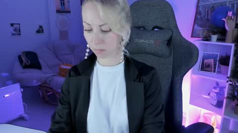 Lylith Skye NO NUDE model online show from February 2025 10:37:02 AM