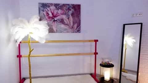 Lyly   online show from February 2025 05:30:02 AM