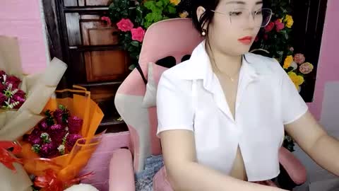 lyly_sweet97 online show from March 2025 05:00:02 AM