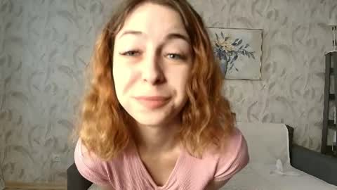 Snapshot of lynafrost chatting on July 2026 05:22:01 AM LynaFrost online show from July 2026 05:22:01 AM