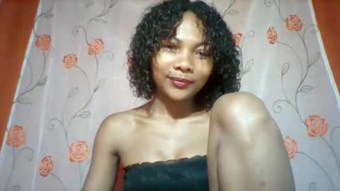 Snapshot of lyndah19 chatting on November 2025 08:48:02 AM lyndah19 online show from November 2025 08:48:02 AM