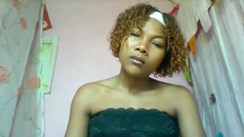 lyndah19 online show from February 2026 03:44:01 PM