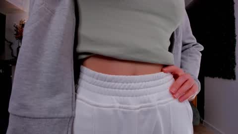 Sara online show from February 2025 07:17:02 PM