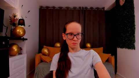 Sara online show from February 2025 04:36:02 PM