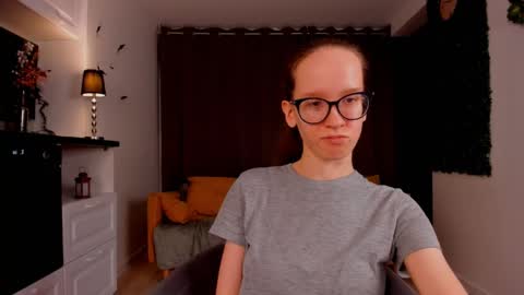 Sara online show from March 2025 07:09:02 PM