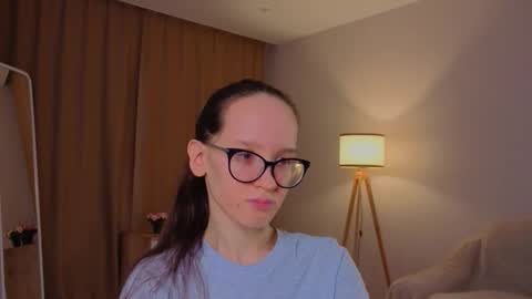 Sara online show from March 2026 04:11:02 PM