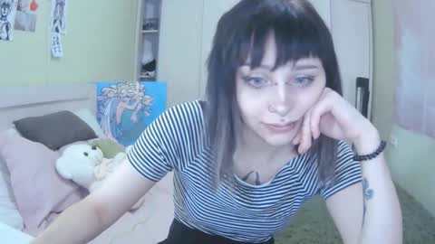 Snapshot of lynncottingham chatting on October 2025 10:34:02 AM Kira online show from October 2025 10:34:02 AM